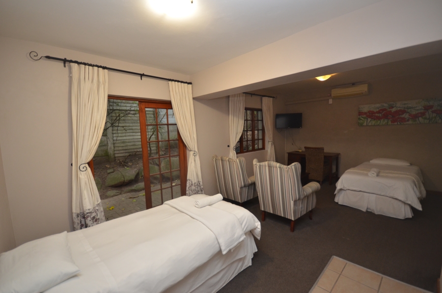 9 Bedroom Property for Sale in Nahoon Eastern Cape